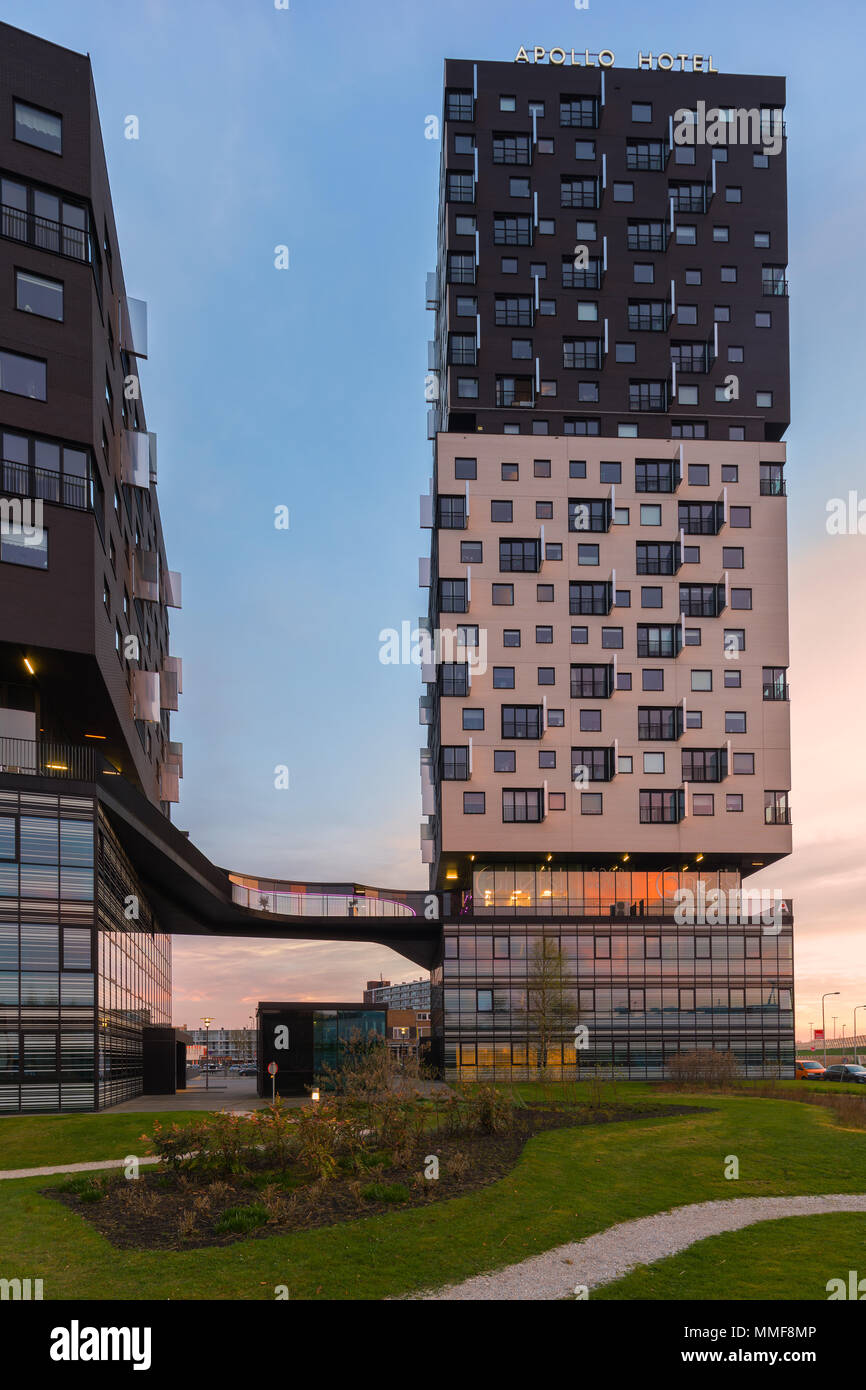 Das moderne Apollo Hotel im La Liberte Gebäude in Groningen, Niederlande Stockfoto Das moderne Apollo Hotel im La Liberte Gebäude in Groningen, Niederlande Stockfoto