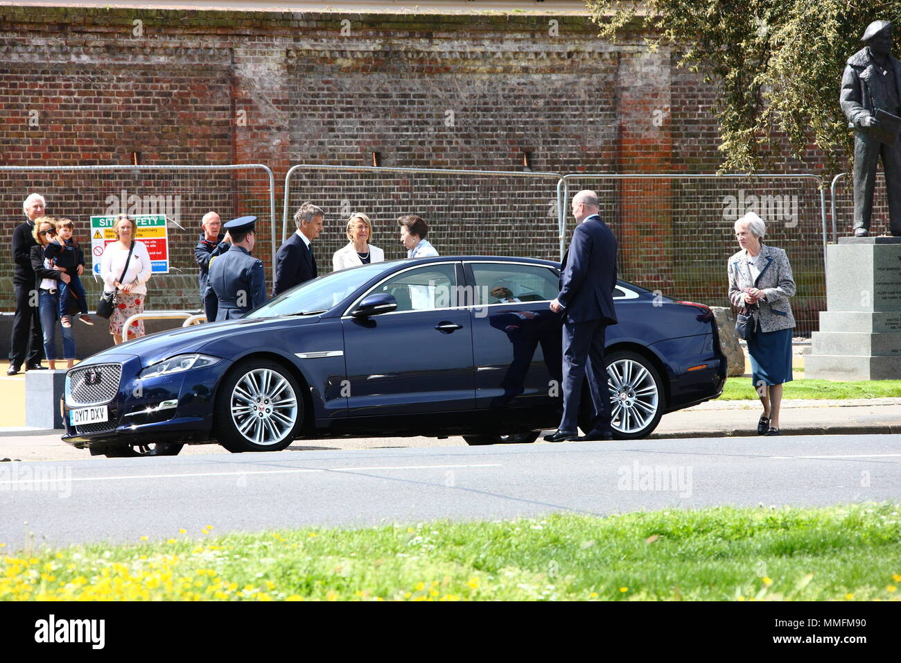 Portsmouth, Großbritannien. 11. Mai 2018. Prinzessin Anne und der Königin Hubschrauber Credit: FSM Fotografie/Alamy leben Nachrichten Stockfoto