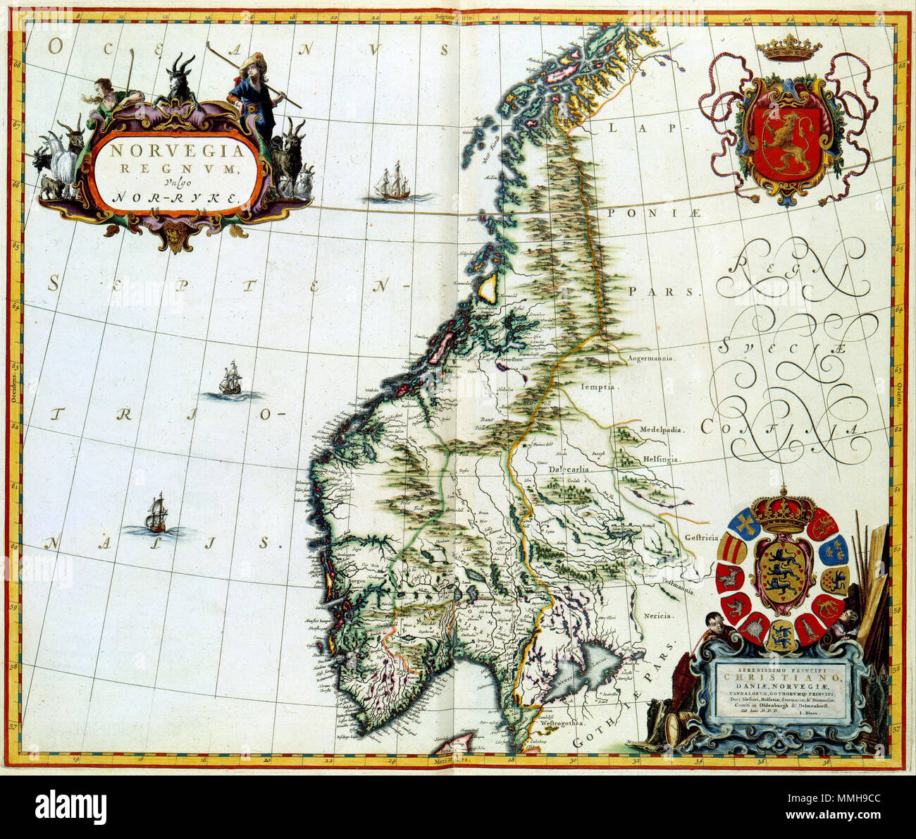 . Deutsch: 1631 gaf Koning Christian IV. von Dänemark opdracht gegeven om zijn hele rijk, waartoe ook Norwegen en een Deel van Schweden behoorden, in kaart te Brengen. Joan Blaeu (1598-1673) wist als enige beslag te leggen Op de Ergebnisse van deze opname omvangrijke topografische. 1662 publiceerde hij een belangrijk Deel van dat Nieuwe kaartmateriaal in het eerste Deel van de Atlas Maior. Daartoe behoorde ook deze kaart van Norwegen - een van de weinige vroege afzonderlijke afbeeldingen van het Land.; Rechtsonder een opdracht van Joan Blaeu aan Koning Christiaan van Denemarken. Englisch Stockfoto