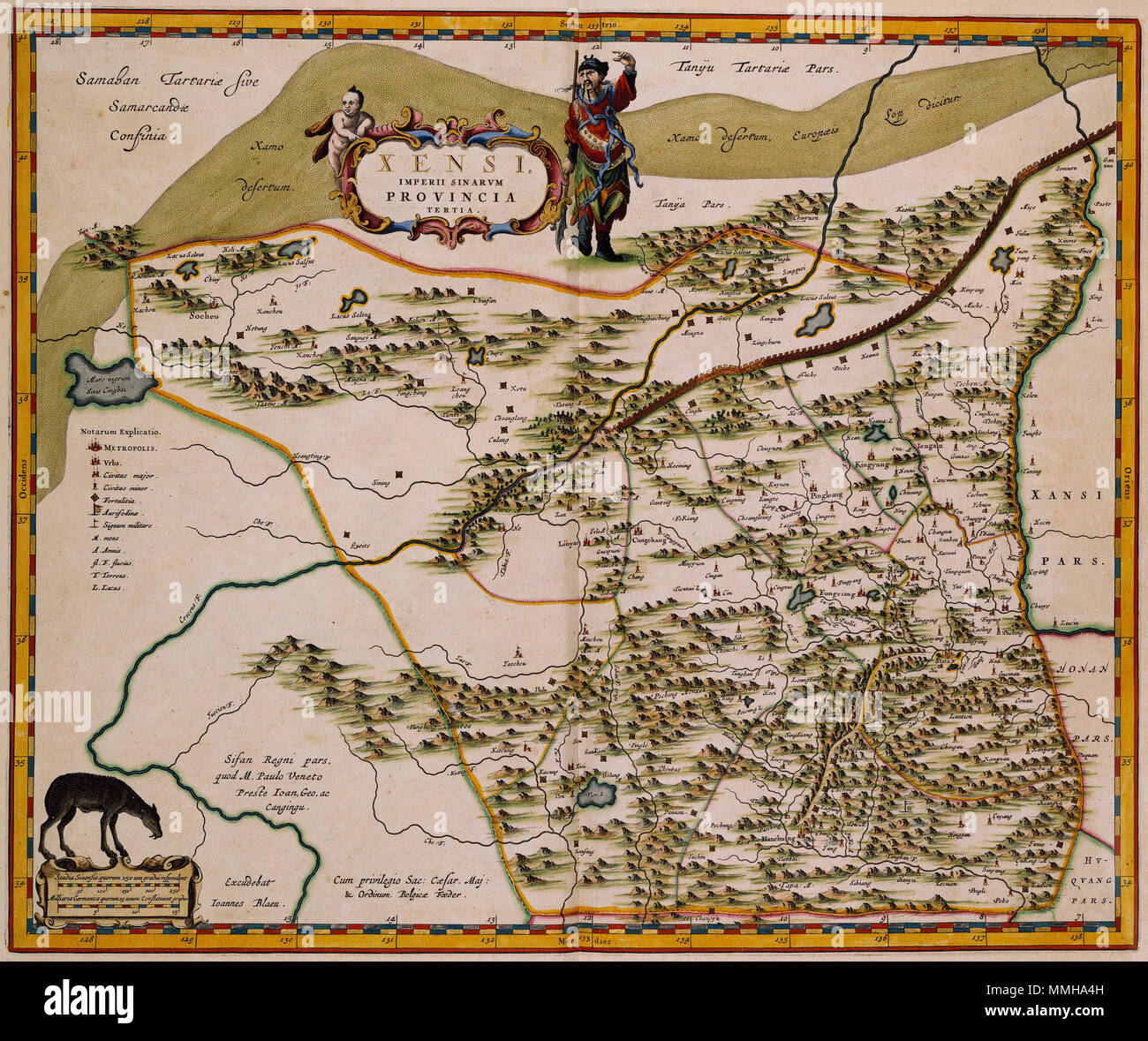 . Nederlands: Deze kaart van de Chinese provincie Xensi werd samengesteld door de Italiaanse missionaris Martino Martini (1614-1661). De kaart 1655 werd opgenomen in de Atlas Sinensis van Joan Blaeu (1598-1673) in zijn Atlas Sinensis. De Grote muur ist op deze kaart goed Zichtbaar. Englisch: Die Karte in der chinesischen Provinz Shaanxi war Teil eines Atlas von China aus der italienische Missionar Martino Martini (1614-1661). Auf dem Weg zurück nach Rom, Martini, stoppte in Amsterdam, wo er seine Atlas zu Joan Blaeu (1598-1673) verkauft. Von 1655 Blaeu Martinis Atlas als der Atlas Sinensis', t veröffentlicht. Stockfoto