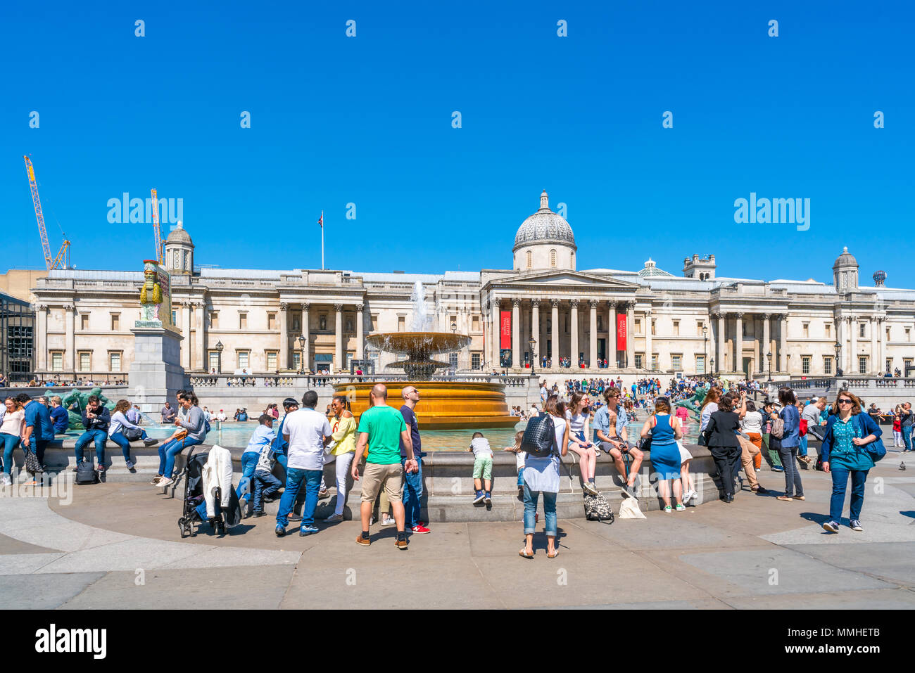 LONDON 05.MAI 2018: die National Gallery ist eine Kunst Museum auf dem Trafalgar Square in London im Jahr 1824 gegründet. Es beherbergt eine Sammlung von über 2.300 Pai Stockfoto