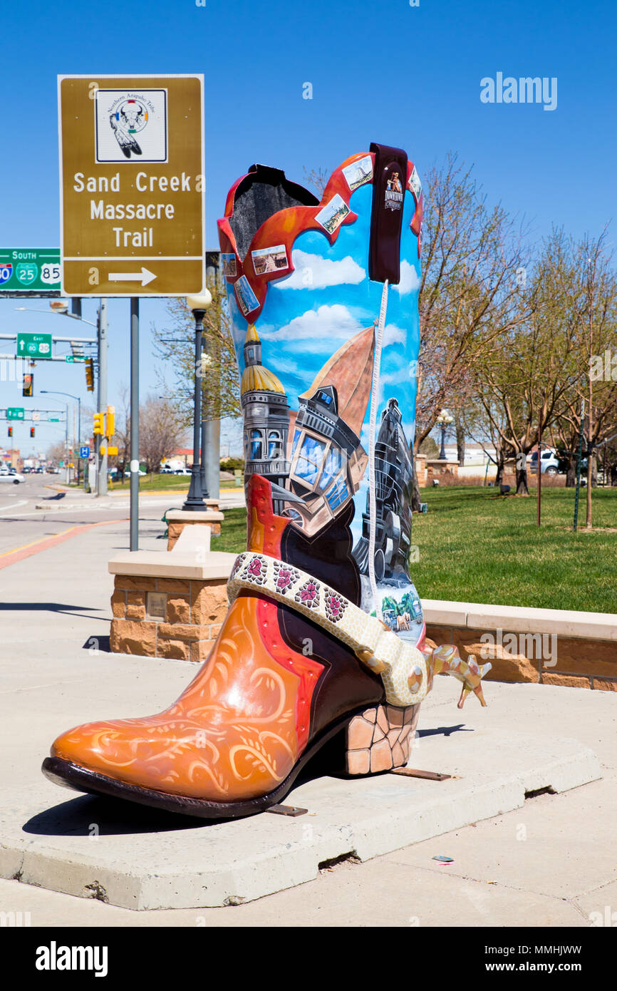 CHEYENNE, Wyoming - April 27, 2018: Blick auf die historische Innenstadt von Cheyenne, Wyoming. Stockfoto