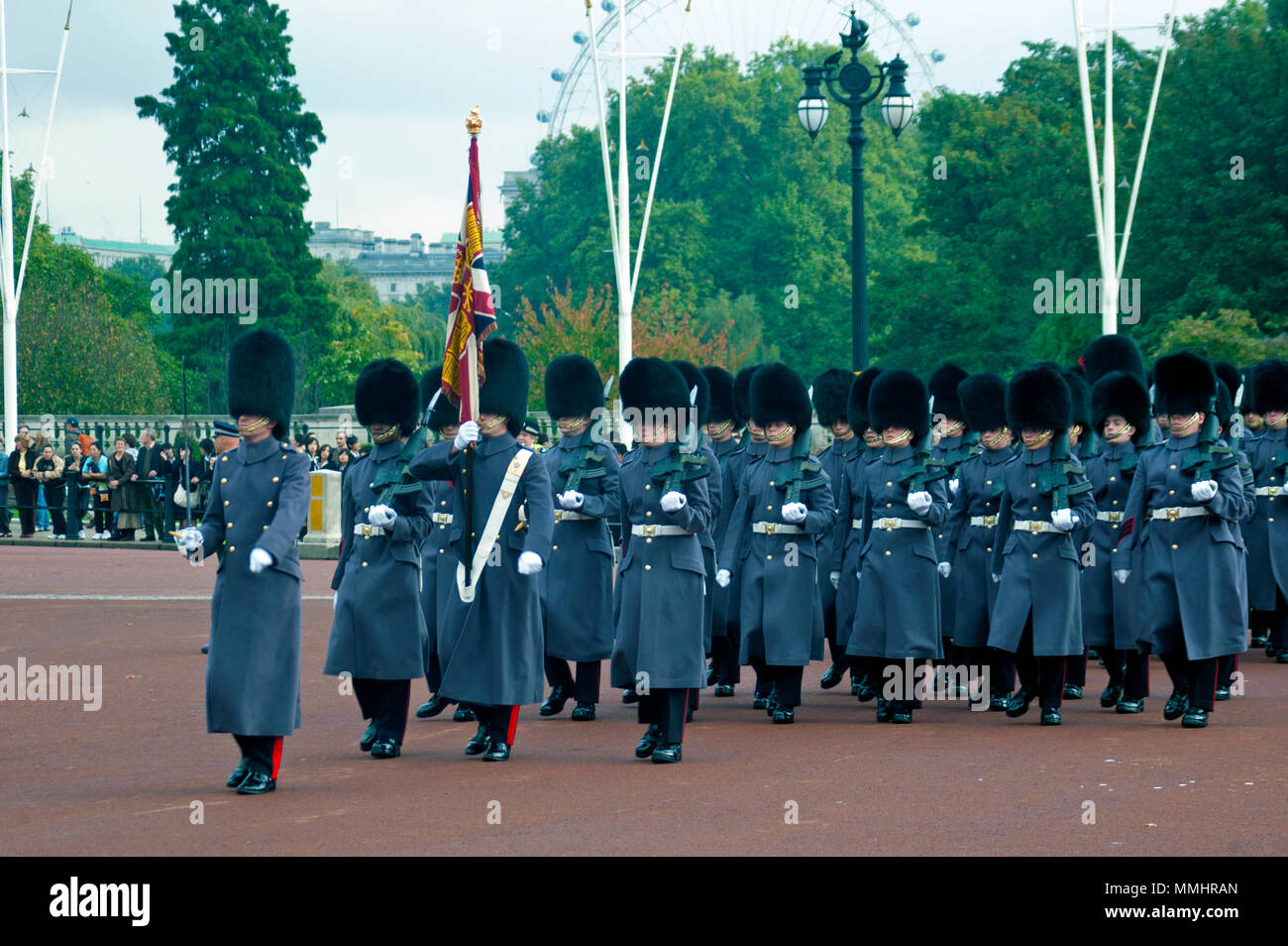 Zeremonie der Wechsel der Royal Guard am Buckingham Palace, London, England Stockfoto