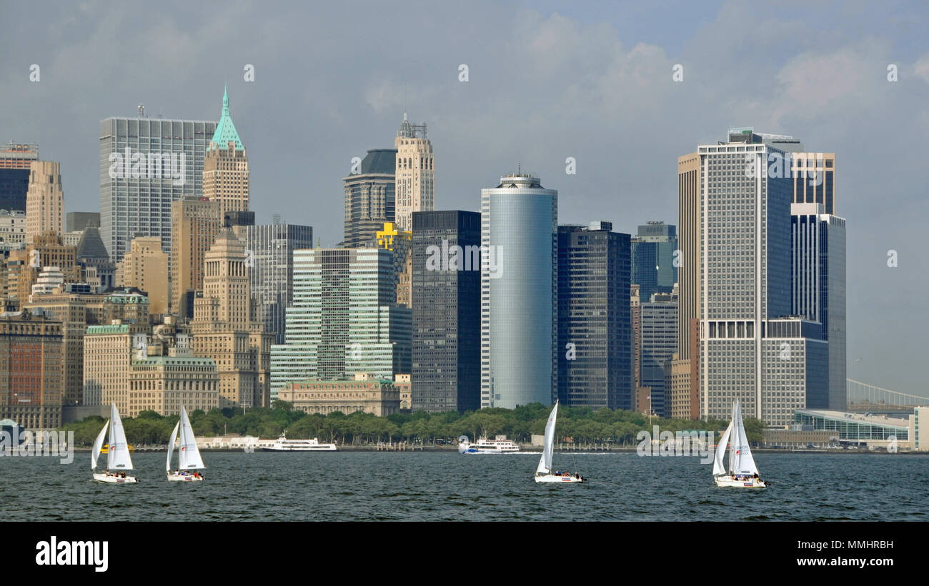Segelboote in Downtown Manhattan, New York City, New York, USA Stockfoto