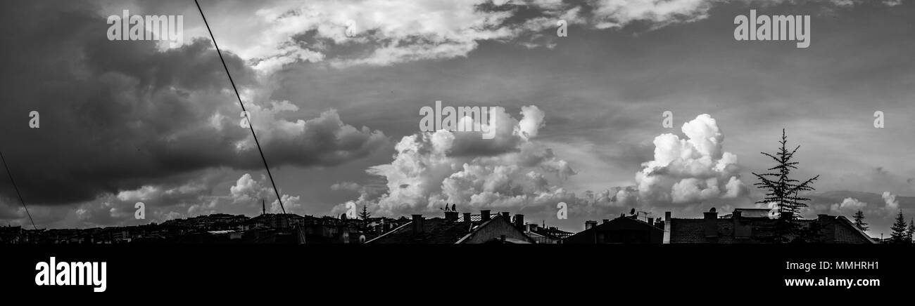 Bunte Stadt sunett cloudscape Stockfoto