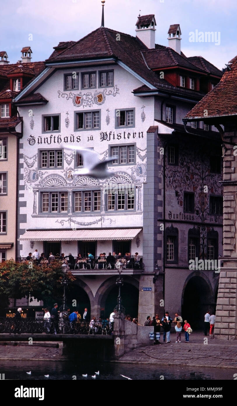 Zunfthaus zu Pfistern Restaurant, Luzern, Schweiz Stockfoto