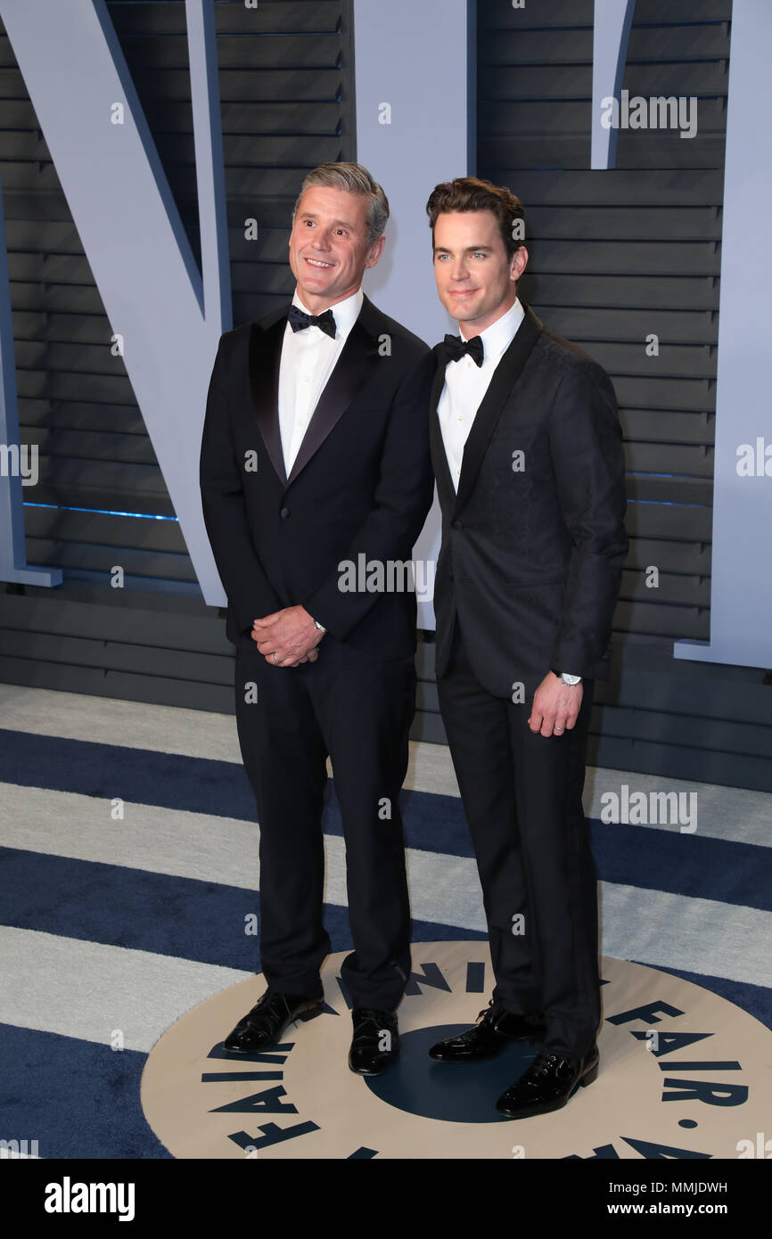 Vanity Fair Oscars Partei 2018 wurde im Wallis Annenberg Center für Darstellende Künste in Beverly Hills, Kalifornien mit: Simon Hallen, Matt Bomer Wo: Los Angeles, Kalifornien, Vereinigte Staaten, wenn: 05 Mar 2018 Credit: Sheri Determan/WENN.com gehalten Stockfoto