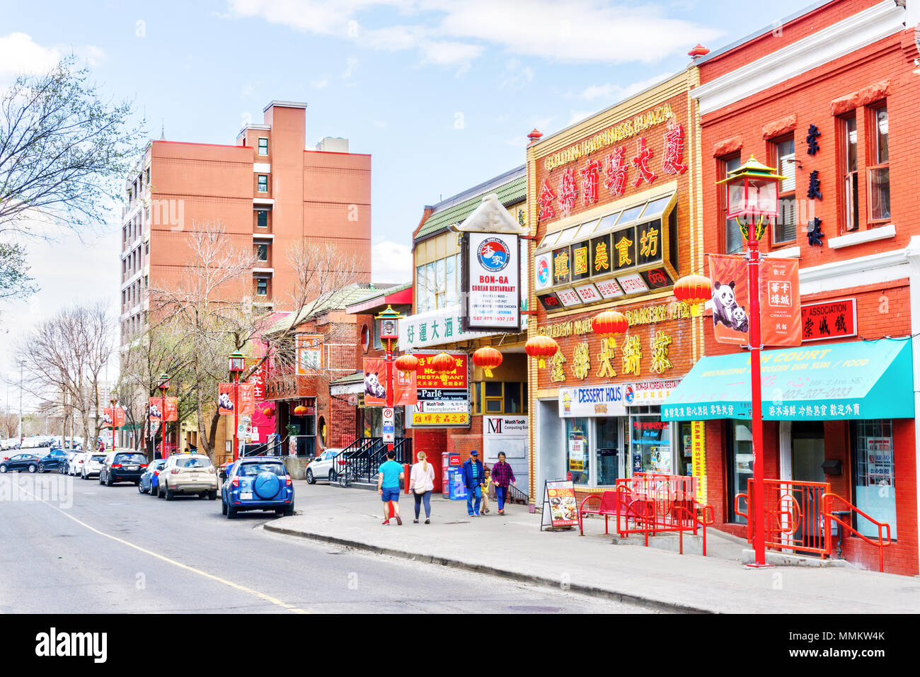 CALGARY, Kanada - 6. Mai 2018: Chinatown auf der zweiten Avenue im Herzen von Calgary Downtown District. Es ist die vierte größte Chinatown in Kanada af Stockfoto