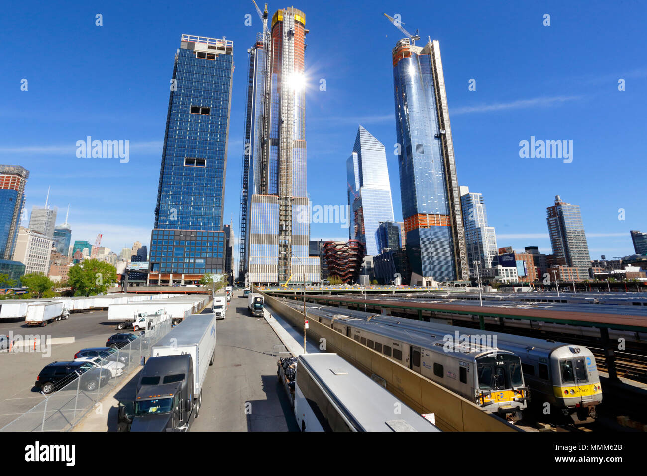 Hudson Yards Wolkenkratzer ragen über die West Side von Manhattan Stockfoto