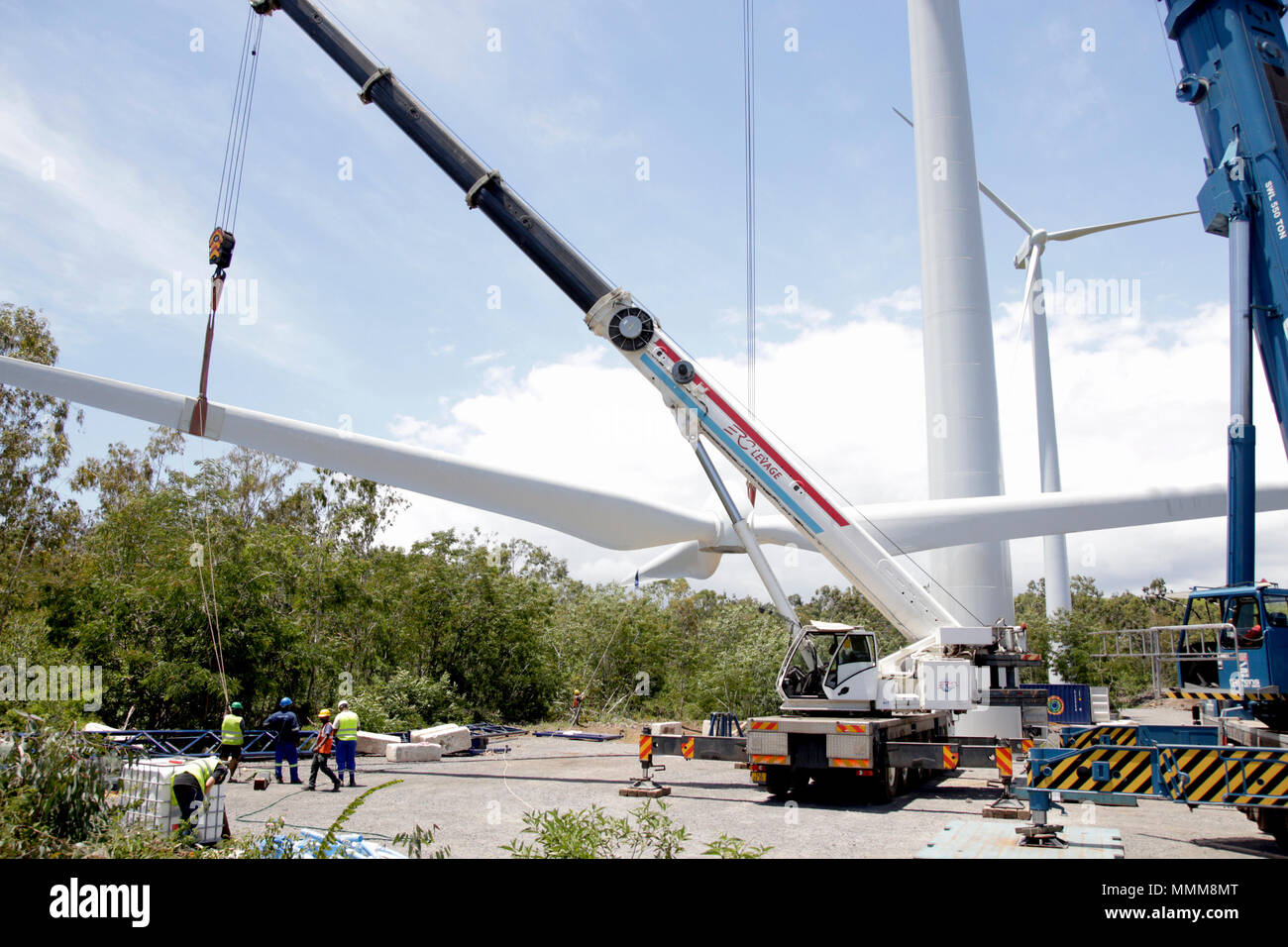 La première centrale Windkraft Uranreserven du Pays, à Bras-d'Eau. Il a ainsi annoncé la Mise en Opération de plusieurs Fermes photovoltaïques. Stockfoto