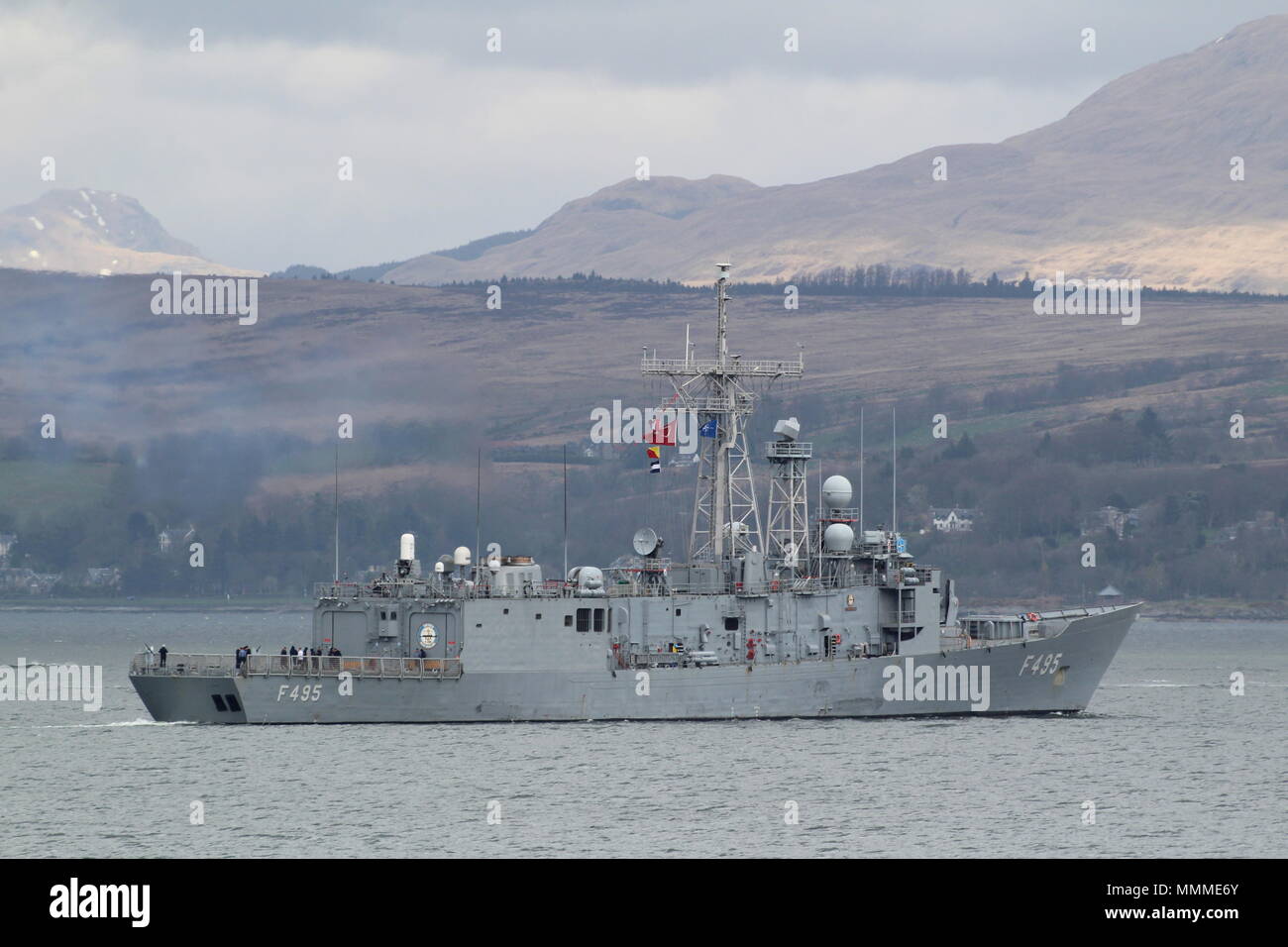 TCG Gediz (F 495), eine Gabya-Klasse (oder G-Klasse) Fregatte von der türkischen Marine betrieben, während der Ankunft Stufen für Übung gemeinsame Krieger 18-1. Stockfoto