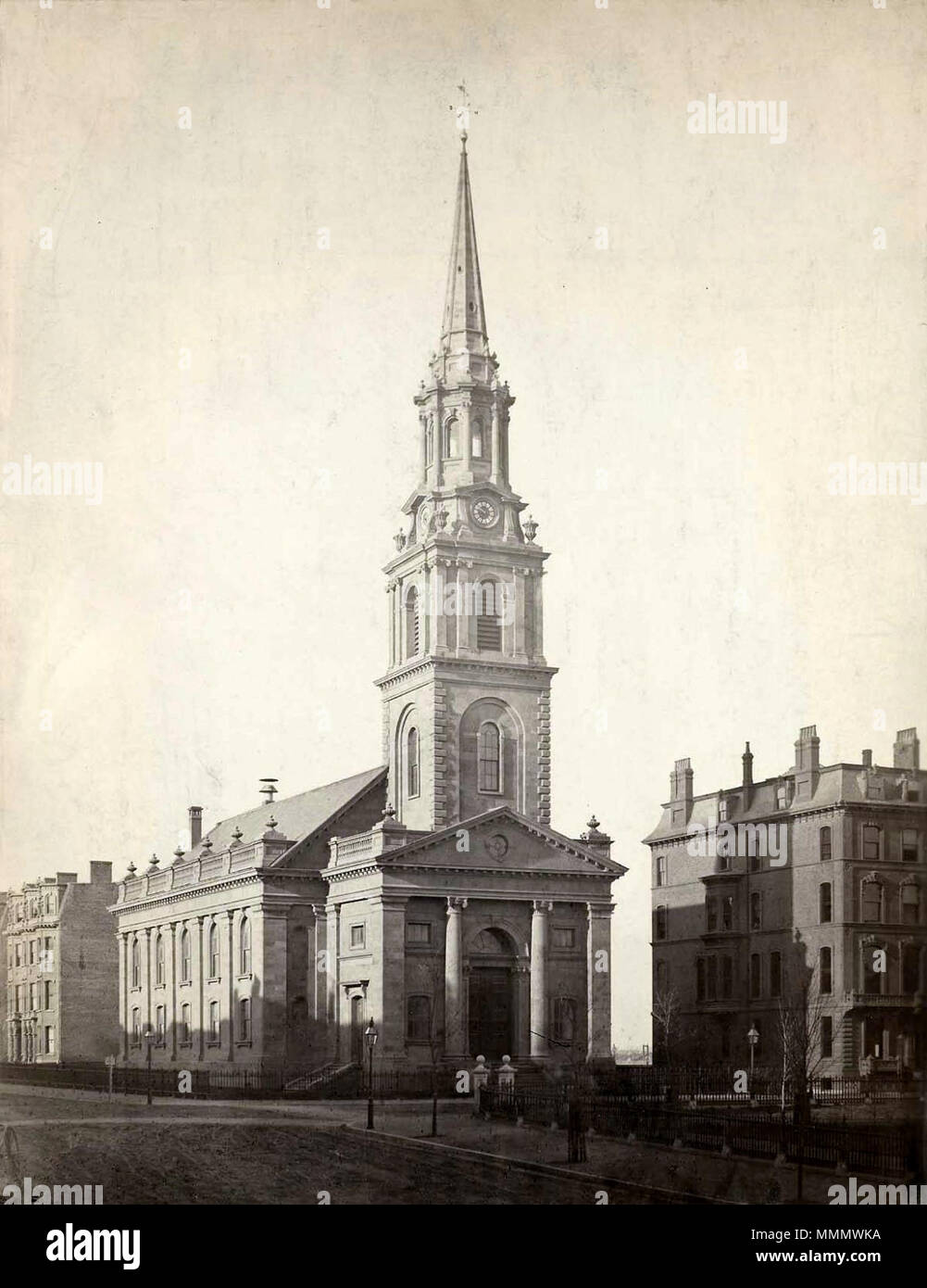 . Arlington Street Kirche, Boston. Über 1862. Josiah Johnson Hawes, amerikanischen, 1808 - 1901. Bild-/Montage: 55,9 x 43,2 cm (22 x 17 in.). Halterung: 64,5 x 47,9 cm (25 3/8 x 18 7/8 in.). Foto, albumen Print auf der Platine montiert. Museum der Bildenden Künste, Boston. . Ca. 1862. J.J. Hawes 56 ArlingtonStChurch ca 1862 byJJHawes MFABoston Stockfoto