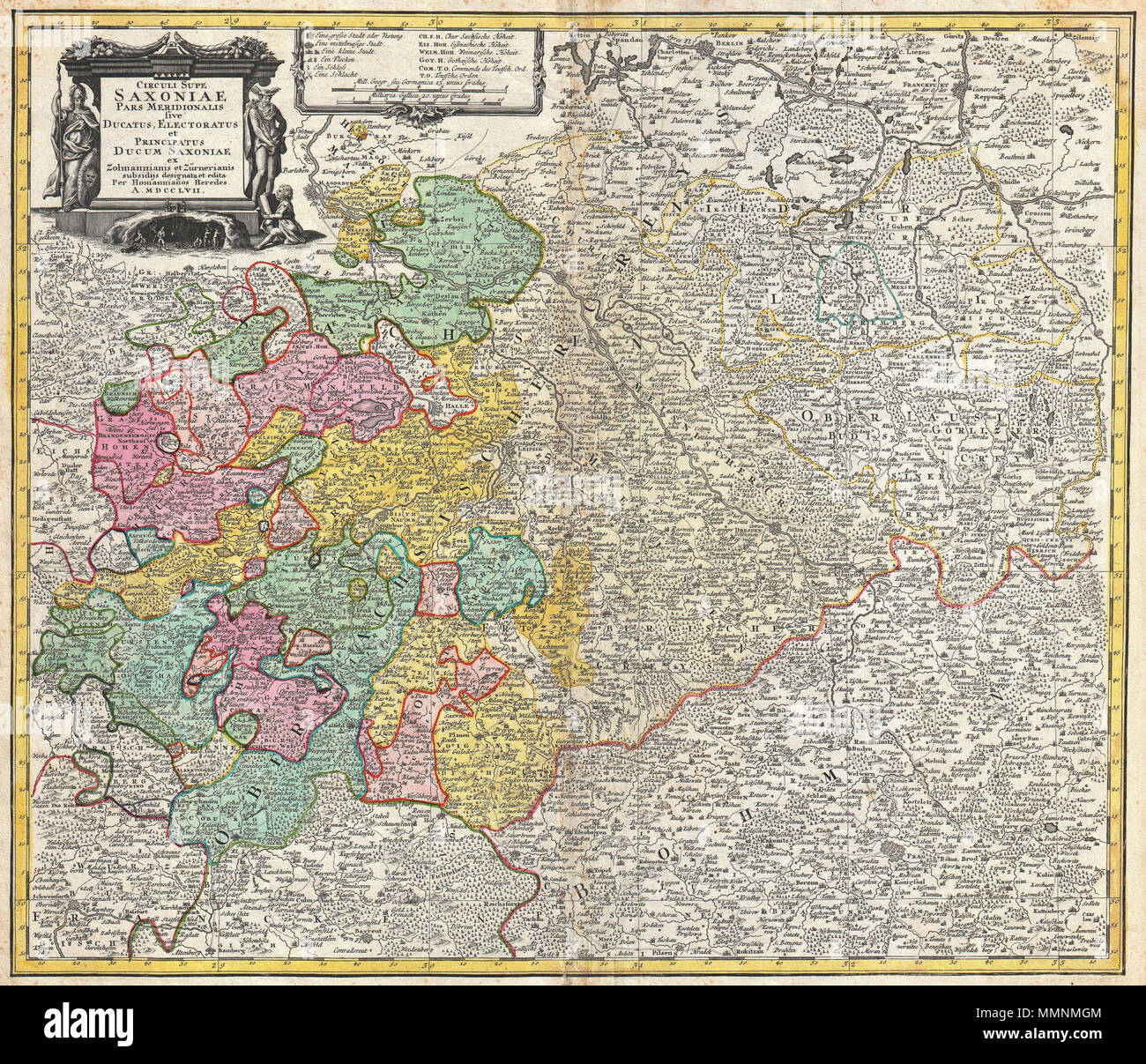. Englisch: Ein schönes Beispiel für die homann Erben Karte von Sachsen, Deutschland. Abdeckungen aus Berlin im Norden, nach Prag im Südosten und Erfurt im Westen. Die Karte wird mit Informationen, einschließlich der befestigten Städte, Dörfer, Straßen, Brücken, Wälder, Schlachtfelder, Burgen und Topographie gefüllt. Titel Kartusche in der oberen linken Quadranten bietet eine wunderbare Bergbau Vignette, dem griechischen Gott Hermes, und ein Krieger Abbildung mit einem Schild mit dem Kopf der Medusa. In Nürnberg von der Graveure Adam Friedrich Blaeu und Zolman für Problem in Homann Erben Maior Atlas Scholasticus vorbereitet. Circuli Überh. S Stockfoto . Englisch: Ein schönes Beispiel für die homann Erben Karte von Sachsen, Deutschland. Abdeckungen aus Berlin im Norden, nach Prag im Südosten und Erfurt im Westen. Die Karte wird mit Informationen, einschließlich der befestigten Städte, Dörfer, Straßen, Brücken, Wälder, Schlachtfelder, Burgen und Topographie gefüllt. Titel Kartusche in der oberen linken Quadranten bietet eine wunderbare Bergbau Vignette, dem griechischen Gott Hermes, und ein Krieger Abbildung mit einem Schild mit dem Kopf der Medusa. In Nürnberg von der Graveure Adam Friedrich Blaeu und Zolman für Problem in Homann Erben Maior Atlas Scholasticus vorbereitet. Circuli Überh. S Stockfoto