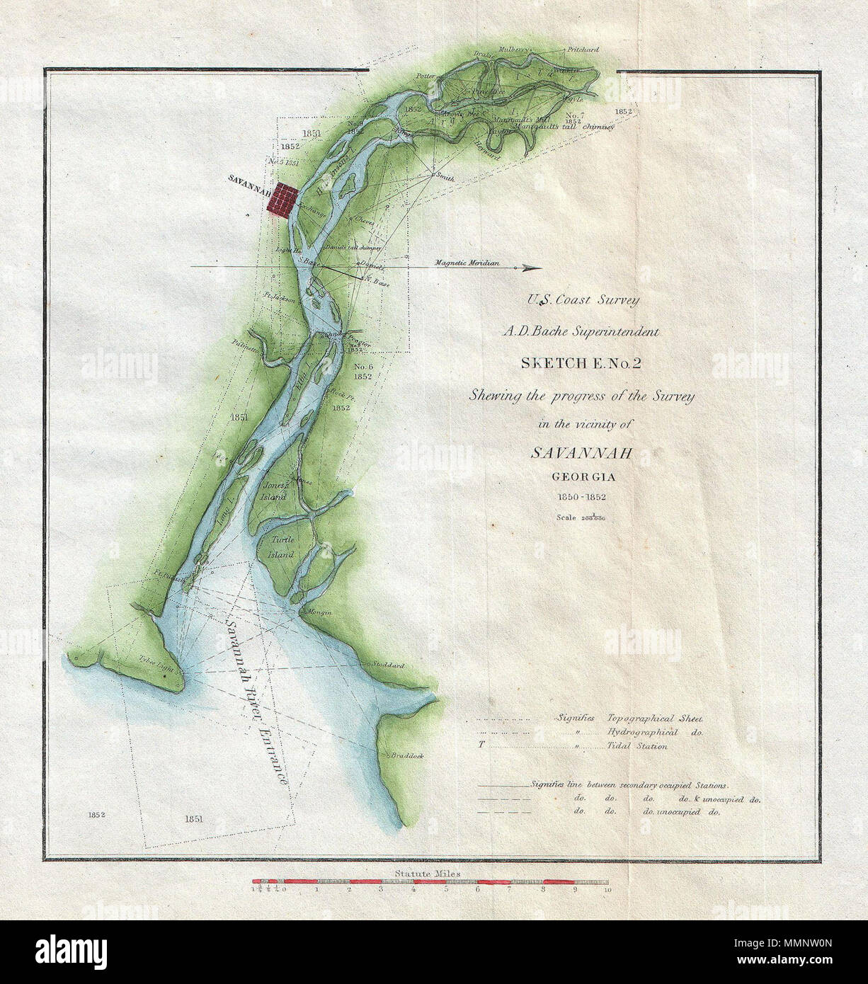 . Englisch: Eine attraktive Handcolorierte 1853 US-Küstenwache triangulation Karte von Savannah Georgia und den Savannah River. Zeigt den Fortschritt der Umfrage die Arbeit in diesem Bereich nach Datum kommentierte Abschnitte. Zeigt navigation Marken wie Fort Jackson, Tybee Leuchtturm, manigault von Lighthouse und sogar Manigault des hohen Schornstein. Details das Grid Layout von Savannah Stadt. Die hand Farbe Arbeiten auf dieser schönen Karte ist außergewöhnlich gut getan. Diese Karte wurde unter der Leitung von A. D. Bache, Betriebsleiter der Umfrage vor den Küsten der Vereinigten Staaten und einer der einflussreichsten Bin zusammengestellt Stockfoto