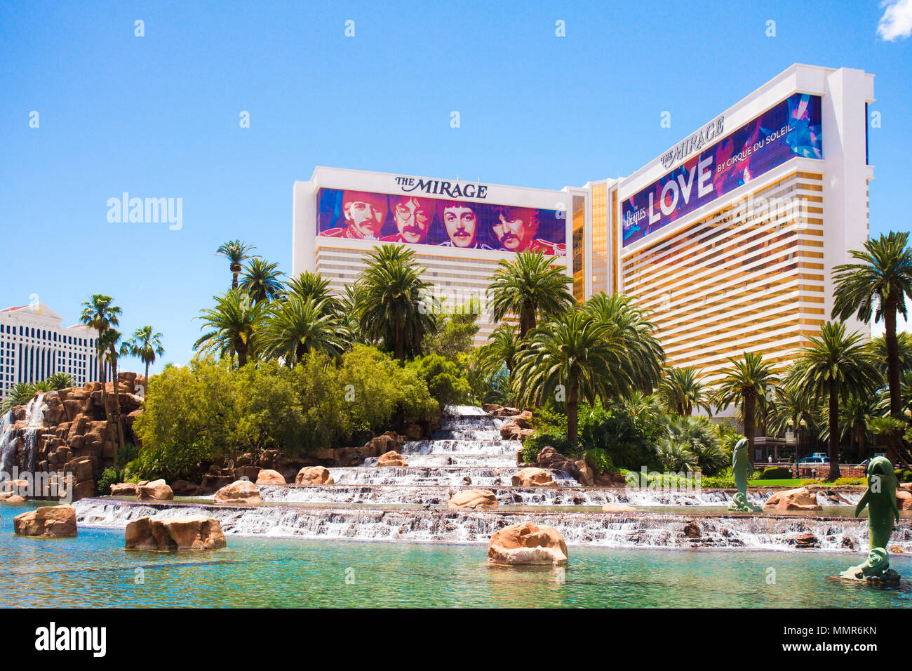 LAS VEGAS, Nevada - 18. MAI 2017: Blick auf das Hotel Mirage Resort und  Casino auf dem Vegas Strip an einem sonnigen Tag Stockfotografie - Alamy