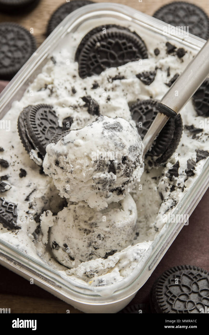 Oreo Eis. Cookies und Sahne hausgemachtes Eis Dessert hautnah. Stockfoto