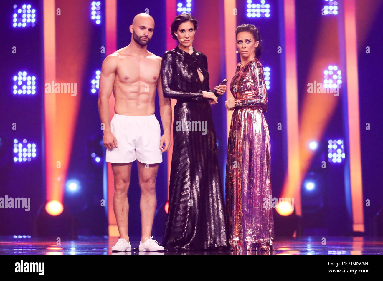 Lissabon Portugal 12 Mai 2018 Lissabon Portugal 12 Mai 2018 Schauspielerinnen Filomena Cautela Und Daniela Ruah R L Host Am Grossen Finale Des Eurovision Song Contest 2018 An Altice Arena In Lissabon