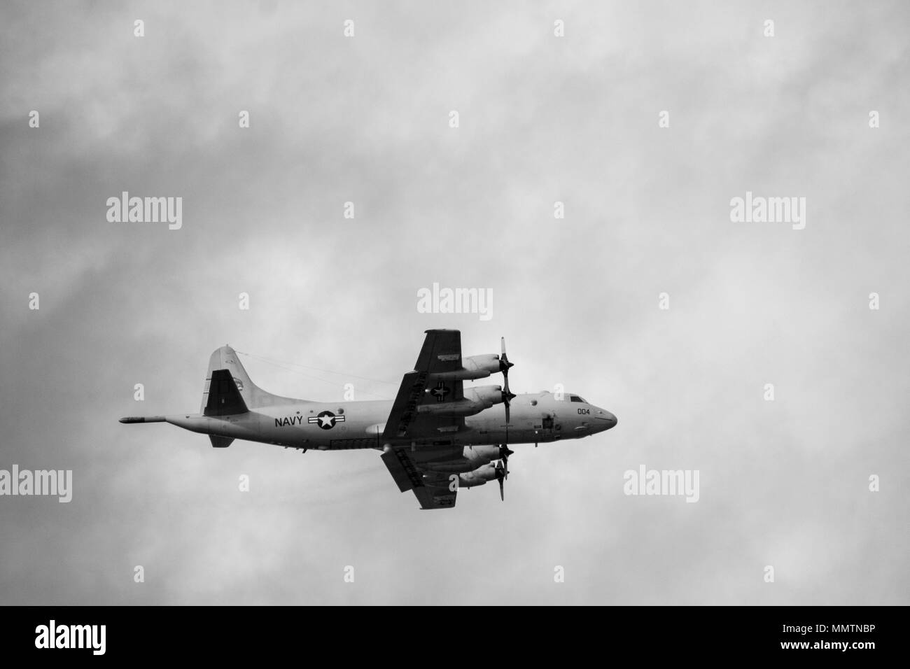 Oak Harbor, WA, USA: Marine P3 Orion Fliegen Stockfoto