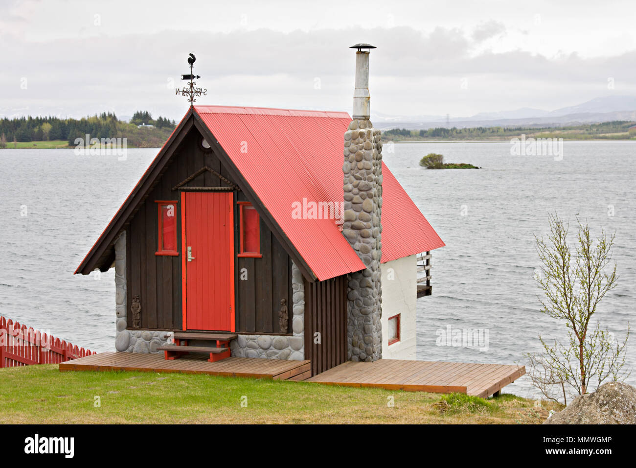 Iceland House Red Stockfotos & Iceland House Red Bilder - Alamy