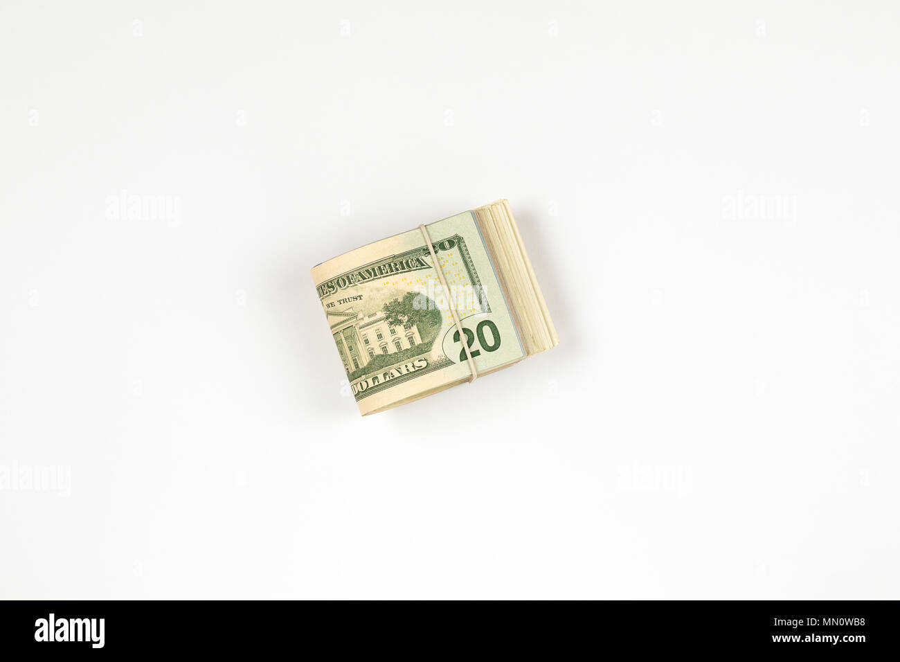 Stapel von USA 20 Dollar auf weißem Hintergrund Stockfoto