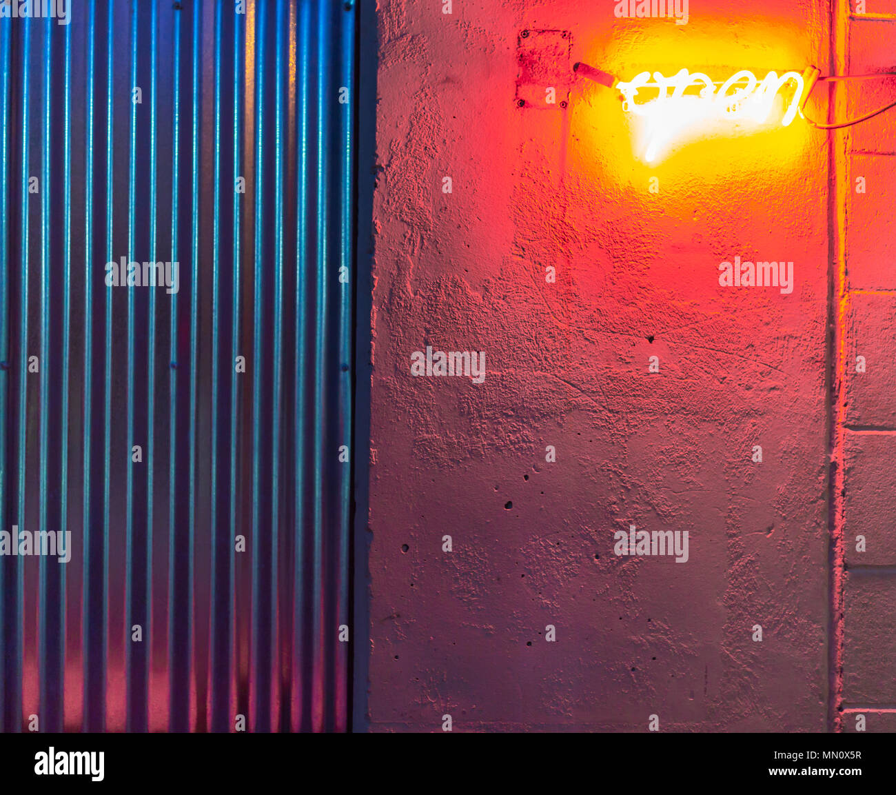 Neon Bar Schild Stadt Farbe Rot Stock Vektor Art und mehr Bilder