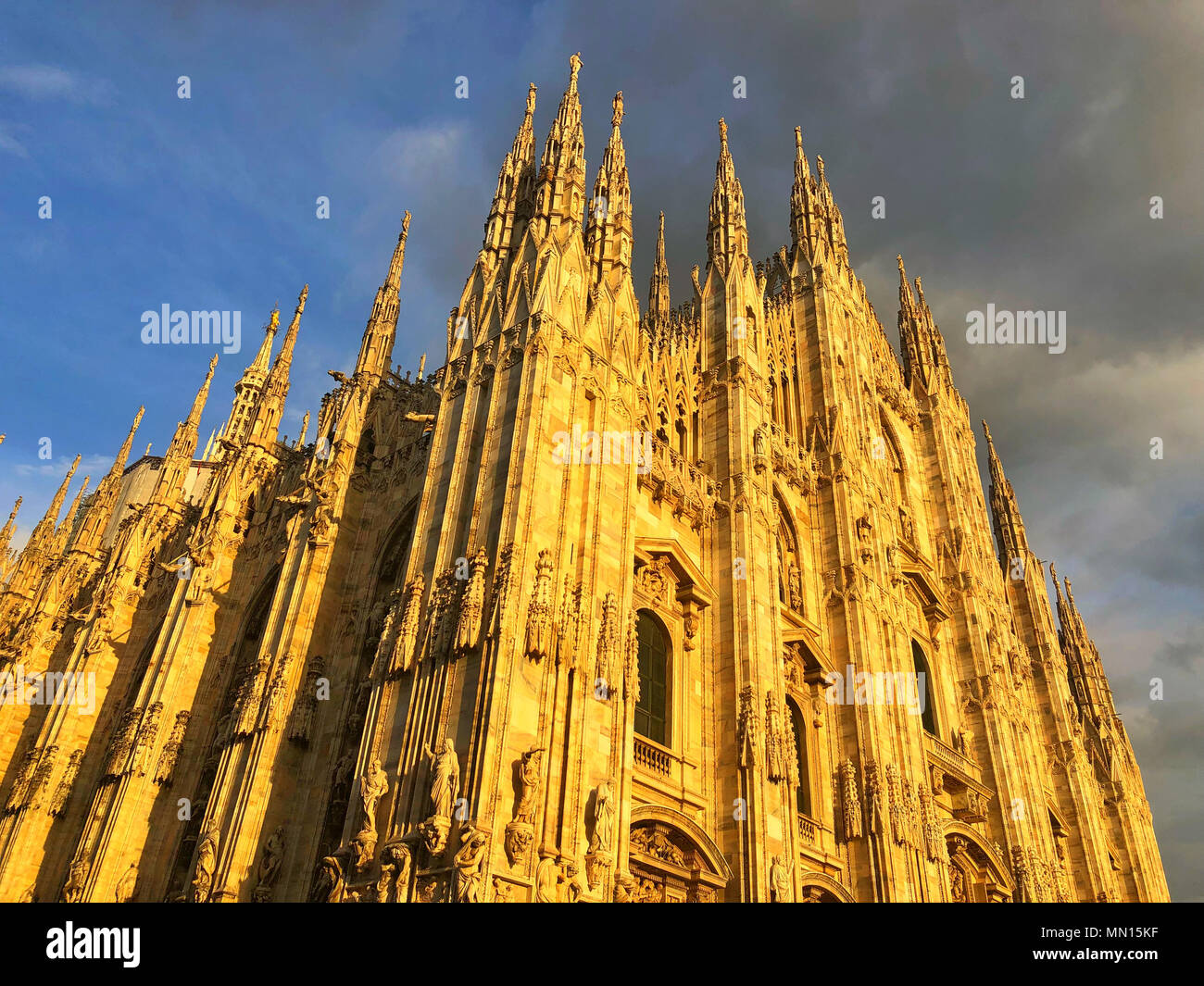 Duomo di Milano, Mailänder Dom ist die Kathedrale Kirche von Mailand in der Lombardei in Norditalien. Zur Hl. Maria von der Geburt gewidmet ist, ist der Sitz des Stockfoto