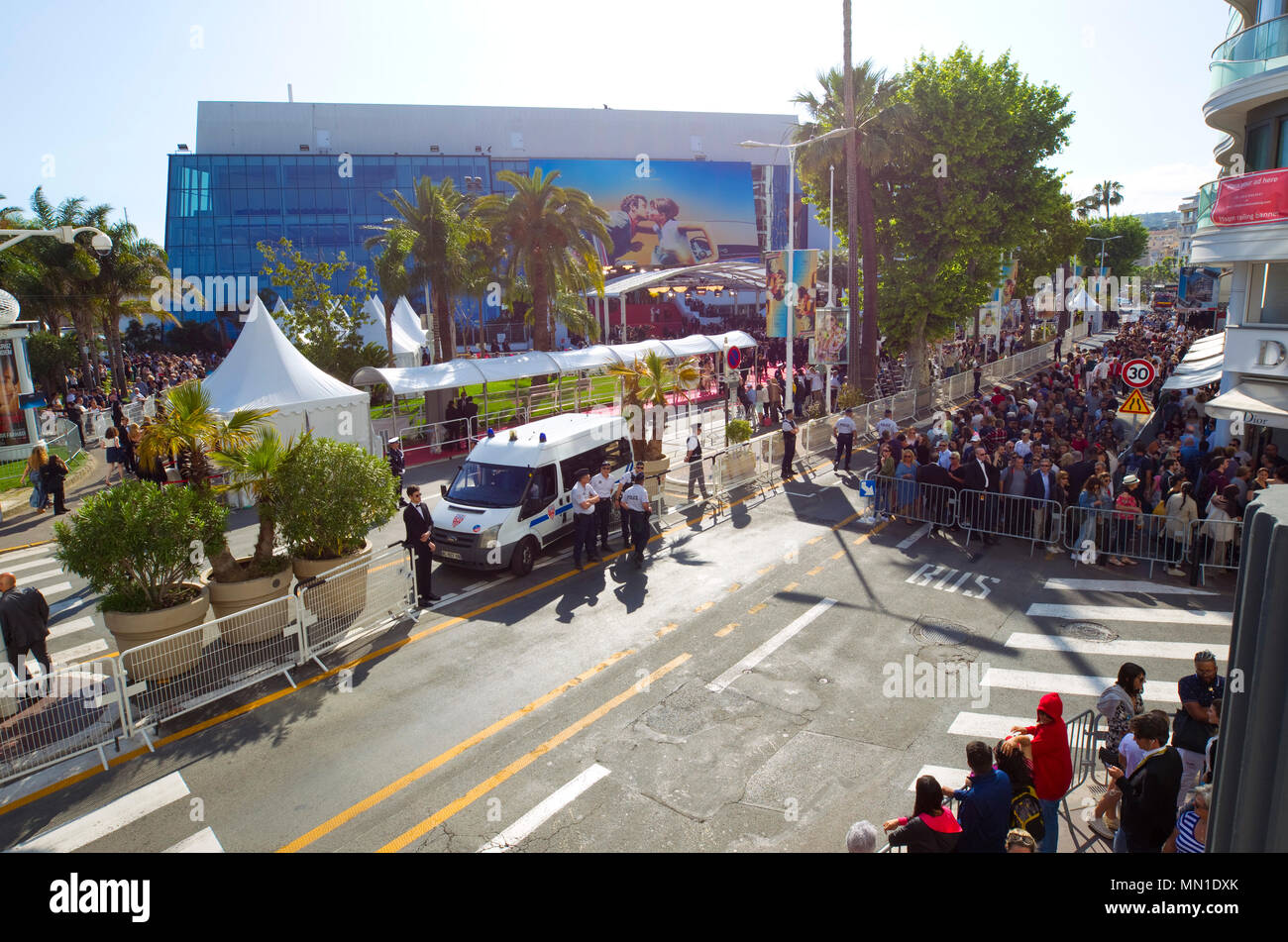 Cannes, Frankreich. 12. Mai 2018. Cannes, Frankreich - Mai 12, 2018: Cannes Film Festival Atmosphäre | Verwendung der weltweiten Kredit: dpa/Alamy leben Nachrichten Stockfoto