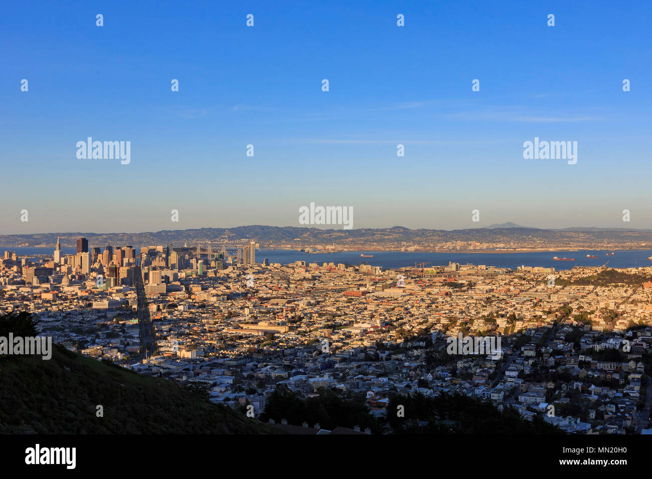 Schöne Luftaufnahme von der berühmten Twin Peak bei San Francsico Stockfoto