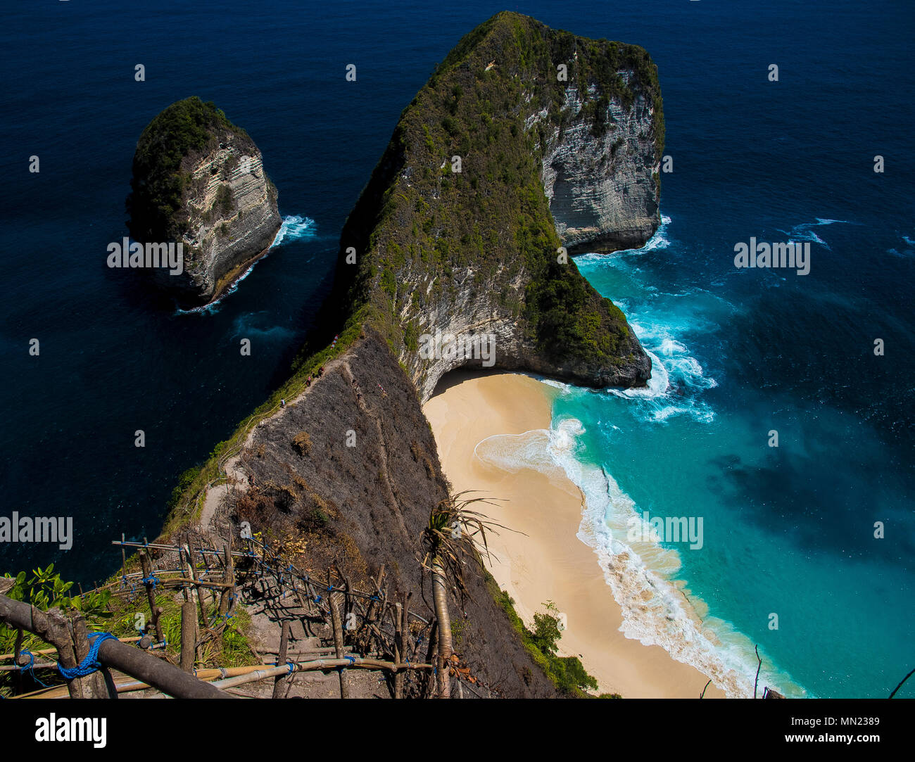 Die Versteckten Topf von Nusa Penida - Kelingking Strand Stockfoto