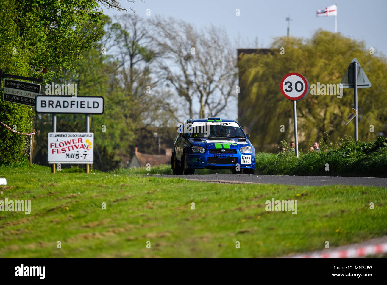 Spencer Mangold Fahrer Ian Taylor co Treiber racing Subaru Impreza in der geschlossenen öffentlichen Straße Corbeau Sitze Auto Rallye Tendring und Clacton, Essex, Großbritannien Stockfoto