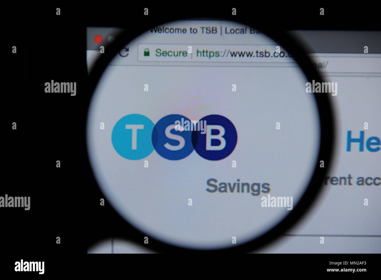 Die TSB Website durch ein Vergrößerungsglas gesehen Stockfoto