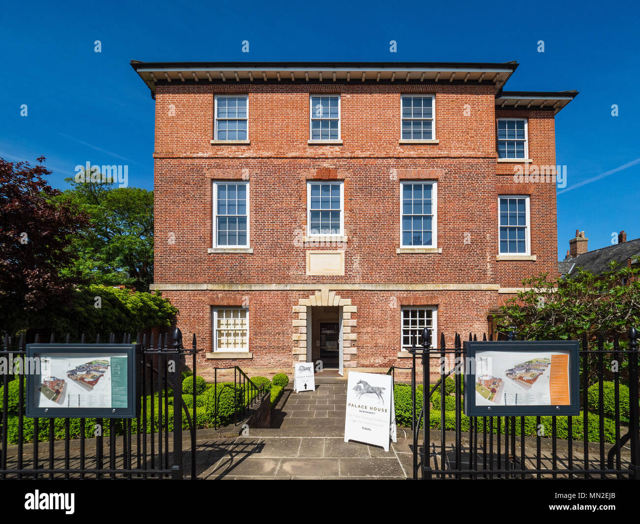 Palace House, National Heritage Center für Pferderennen & Sport Kunst, Newmarket. Teil von Charles II's sporting Palace (Arch: William Samwell 1671). Stockfoto