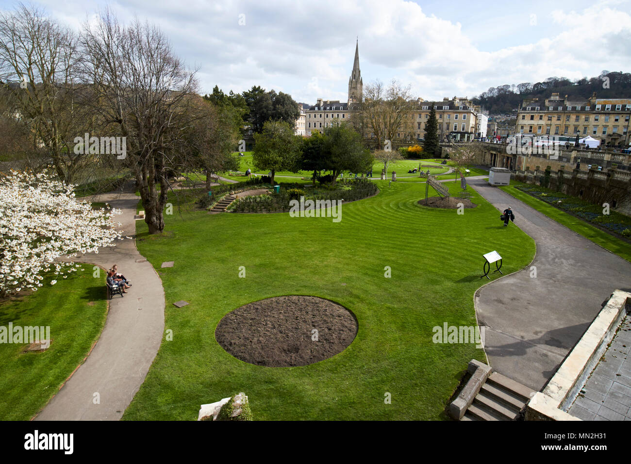 Parade Gardens Park im Frühling in der Innenstadt von Bath England Großbritannien Stockfoto