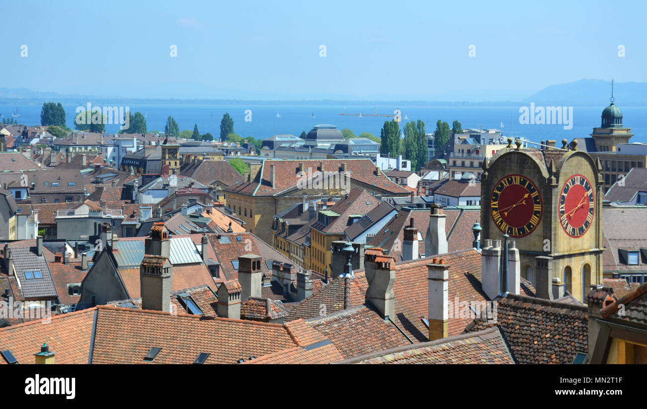 Luftaufnahme der Stadt Neuchatel in der Schweiz Stockfoto