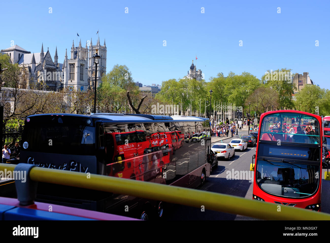 Open Top Bus Blick auf Bridge Street, Westminster, London, Großbritannien Stockfoto Open Top Bus Blick auf Bridge Street, Westminster, London, Großbritannien Stockfoto