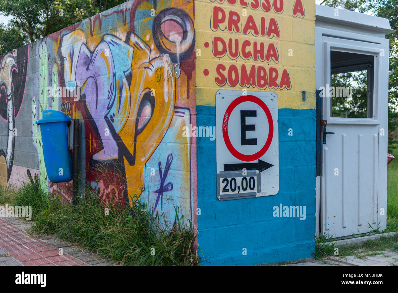 Graffiti Kunst auf einer Wand in Campeche, Florianópolis, Santa Catarina, Brasilien, Lateinamerika Stockfoto