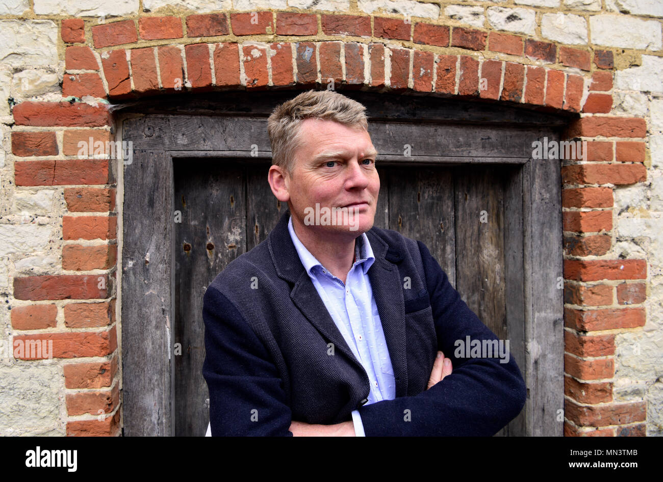 Portrait von Tom Heap (6. Januar 1966), BBC Television & Radio Reporter und Moderator am besten für BBC1 s Countryfile, Selborne, Hampshire, UK bekannt. Stockfoto