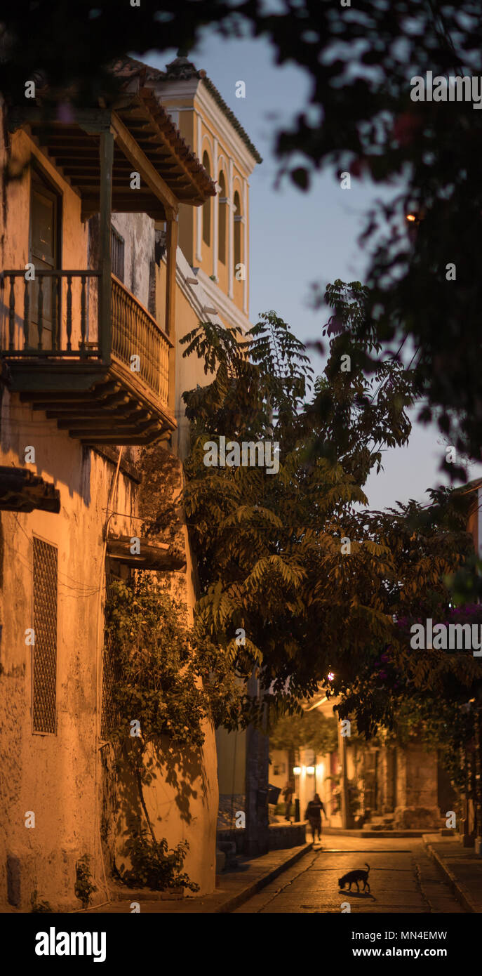 Die Straßen von Getsemani in der Morgendämmerung, Cartagena, Kolumbien Stockfoto