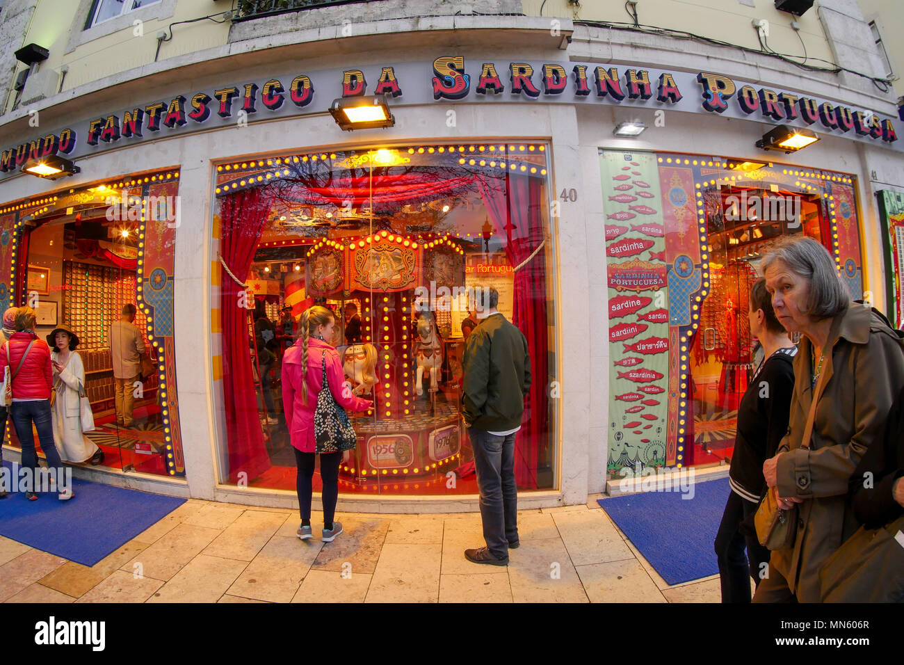 Die fantastische Welt der Portugiesischen Sardine, ein touristischer Neugier, Lissabon, Portugal Stockfoto