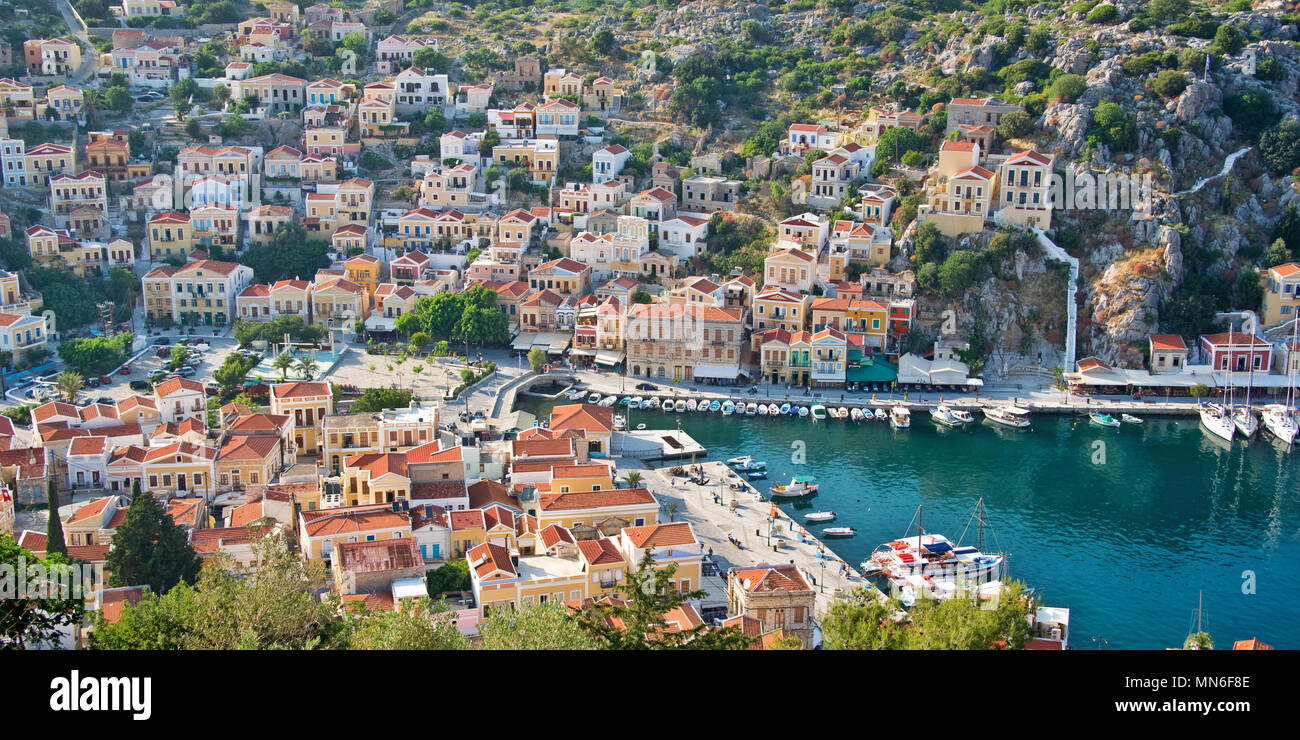 Antenne Panoramablick auf Symi, Dodekanes Insel, Griechenland Stockfoto