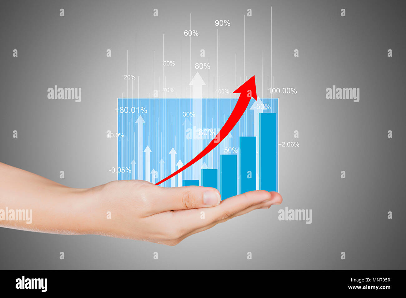 1 Geschäftsfrau digitalen Bildschirm bewegen - Pfeiltaste nach oben Börse Wachstum Stockfoto