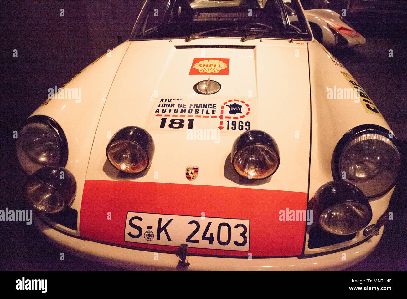 Naples, Florida, USA - Mai 5, 2018: Weiß 1967 Porsche 911 R bei der Drehzahl Institut in Naples, Florida. Nur für den redaktionellen Gebrauch bestimmt. Stockfoto