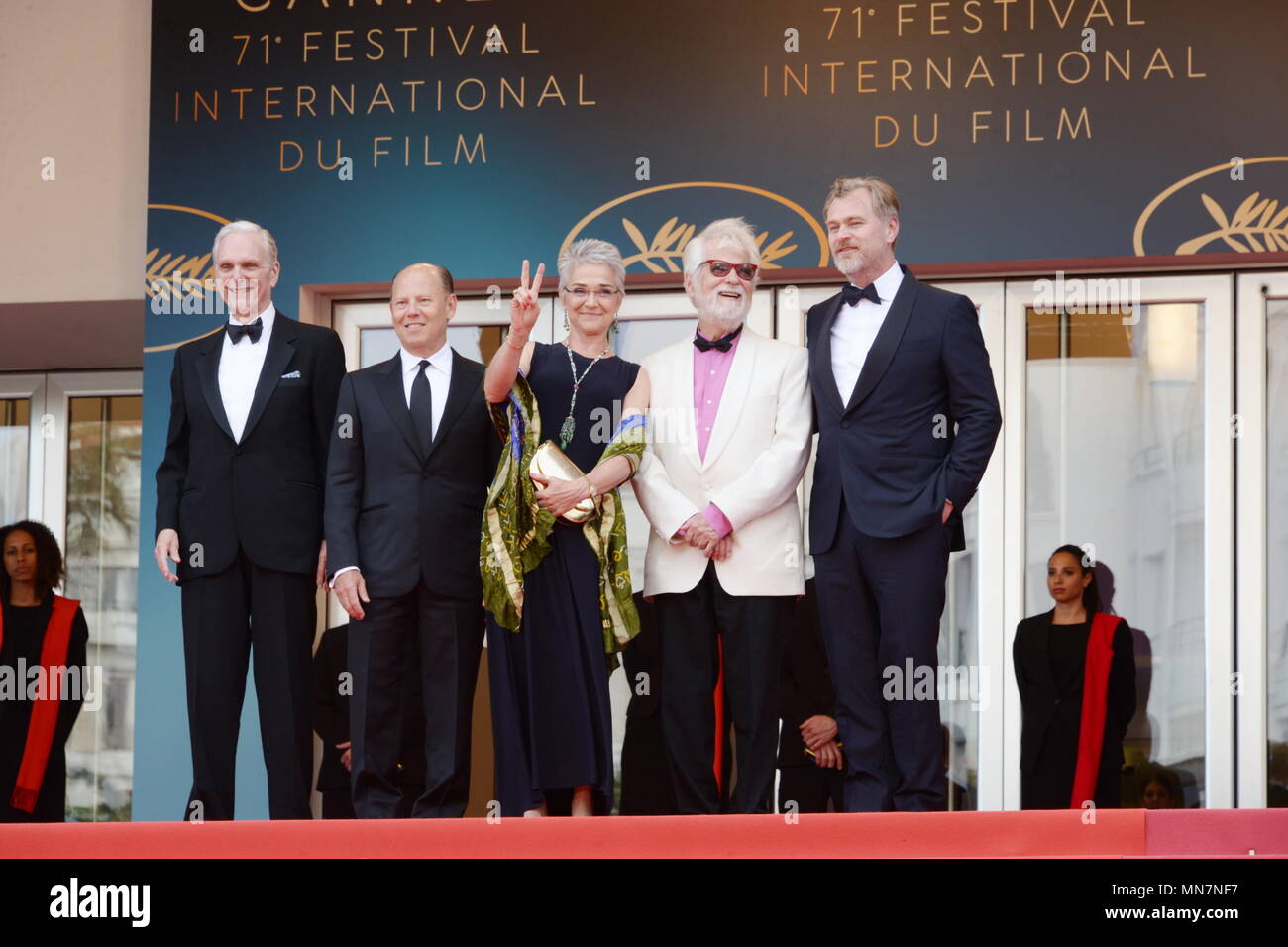 Cannes, Frankreich. 13. Mai, 2018. CANNES, Frankreich - 13. Mai: (L-R) Schauspieler Keir Dullea, Regisseur Christopher Nolan, Stanley Kubricks Tochter Katharina Kubrick, Stanley Kubrick's produzieren Partner und Schwager Jan Harlan besuchen das Screening von "2001: A Space Odyssey' vor der Tinte oder Schwimmen (Le Grand Bain) 'Premiere während der 71st jährlichen Filmfestspiele von Cannes im Palais des Festivals am 13. Mai 2018 in Cannes, Frankreich. Credit: Frederick Injimbert/ZUMA Draht/Alamy leben Nachrichten Stockfoto