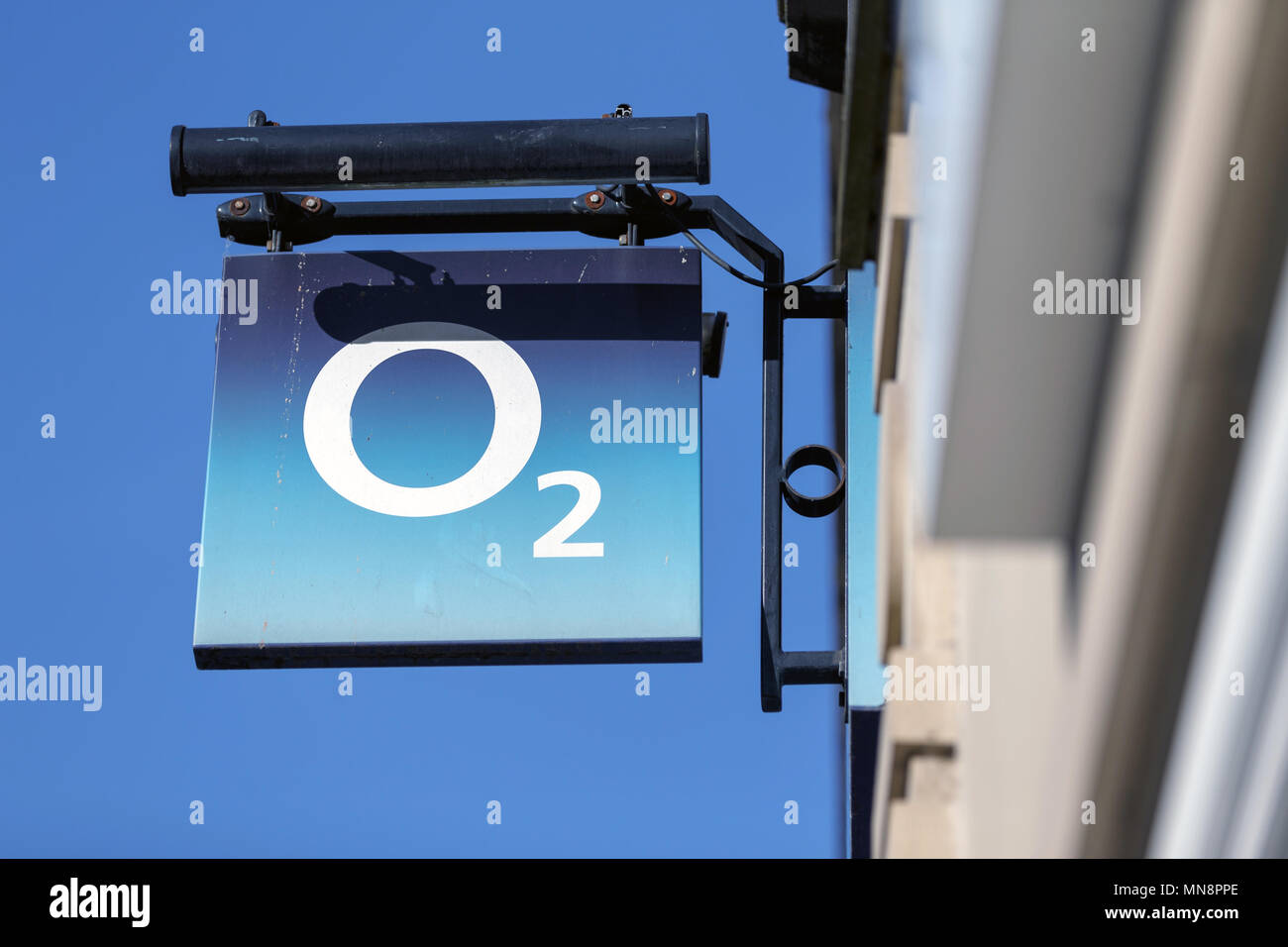 Ein Zweig der Handy und Kommunikation Anbieter O2 im Vereinigten Königreich, O2 Logo. Stockfoto