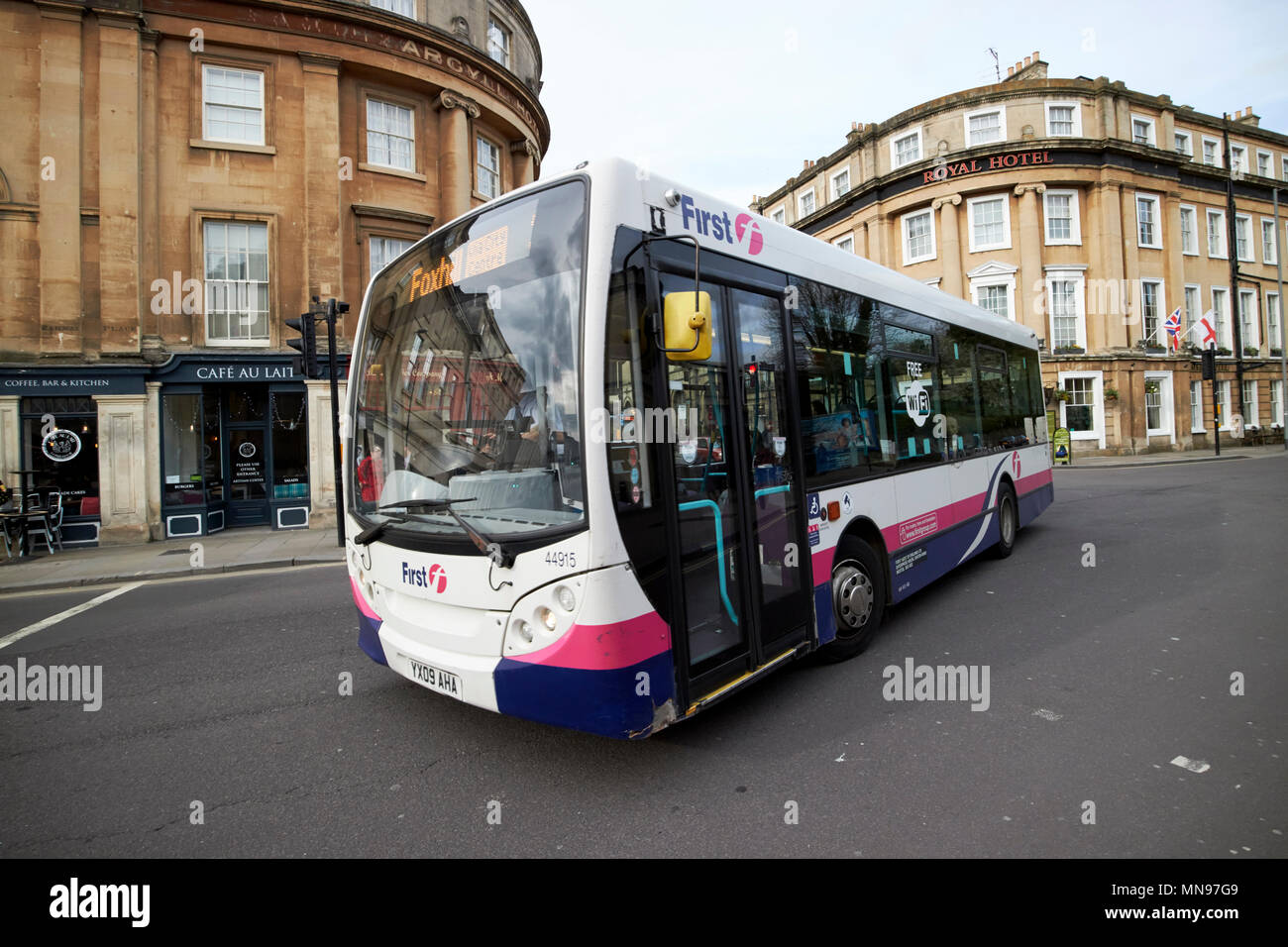 Der erste Bus bus service Alexander - Dennis enviro 200 Badewanne England Großbritannien Stockfoto