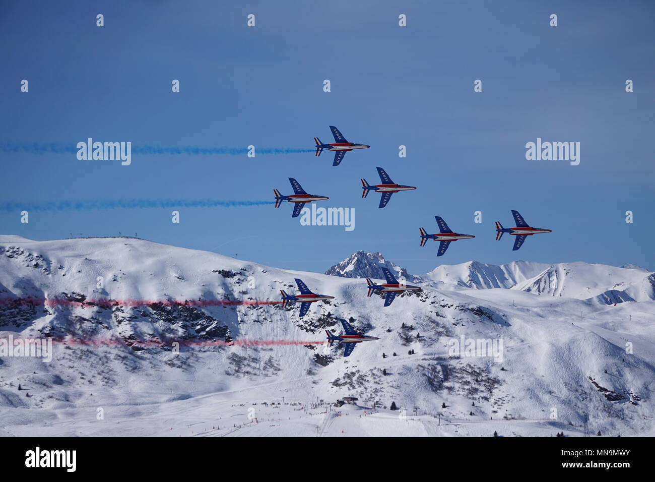 Aero Schnee 2017, mit der Patrouille de France, Meribel, Les Trois Vallees, Frankreich Stockfoto