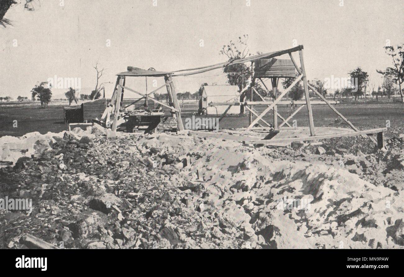 Alluvial Bergbau - Pferd Laune für Schachtbau. Victoria, Australien. 1909 Stockfoto