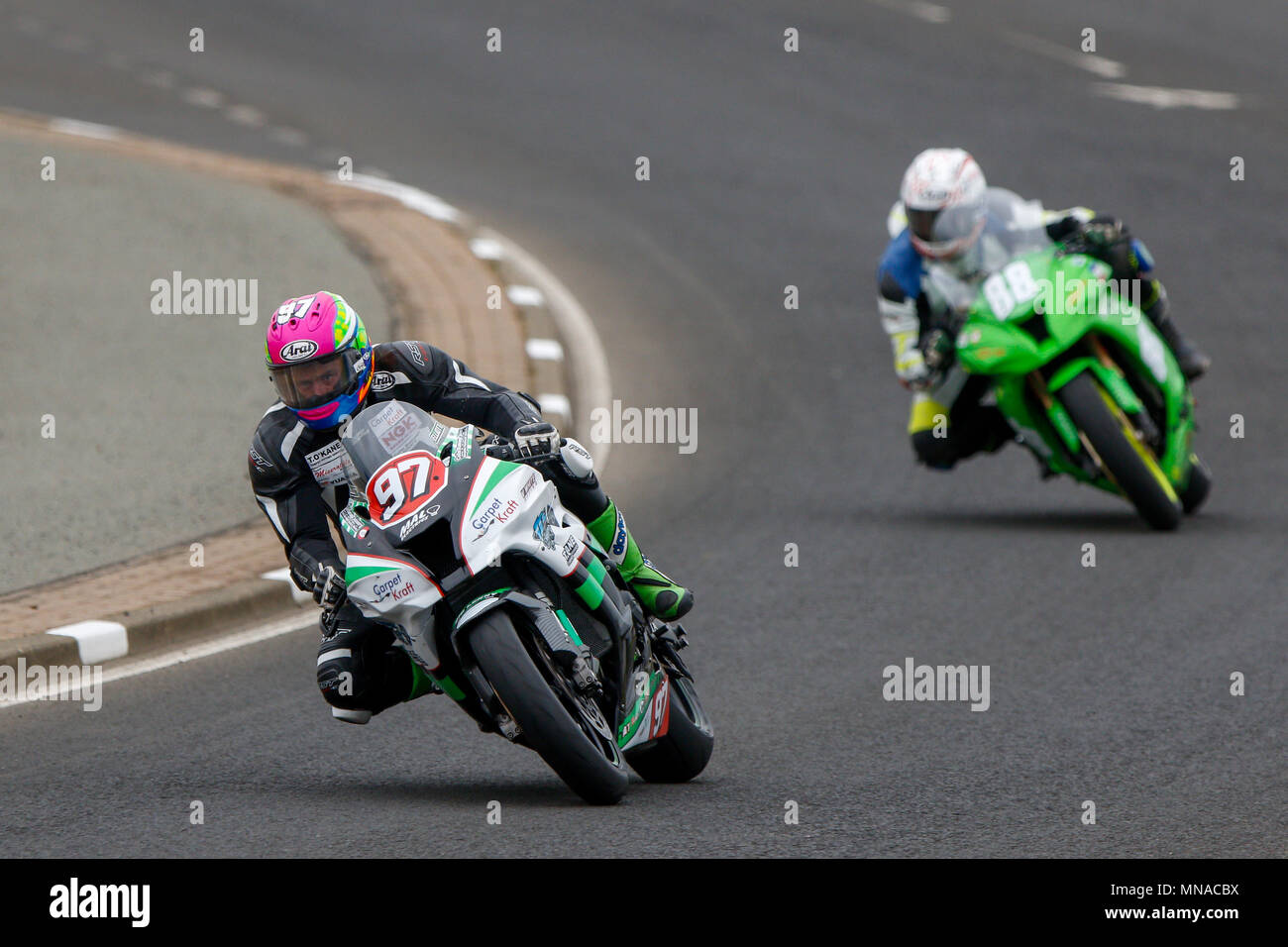 Portrush, Nordirland. 15 Mai, 2018. Internationale North West 200 Motorrad Rennen, Dienstag freie Praxis; Seamus Elliott in Aktion während der ersten Superbike Qualifying Quelle: Aktion plus Sport/Alamy leben Nachrichten Stockfoto