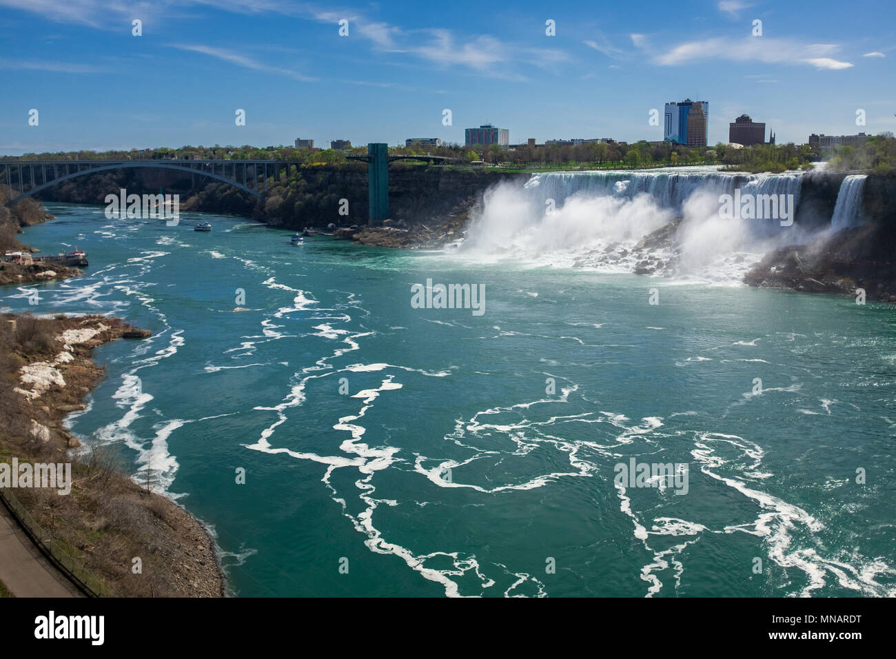 Die amerikanischen Fälle wie am 11. Mai gesehen, 2018 in Niagara Falls, Ontario, Kanada. Stockfoto
