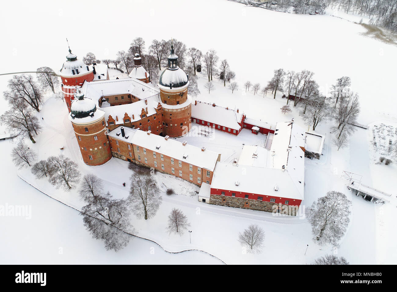 Eine Luftaufnahme des schwedischen Schloss Gripsholm während des Winters. Stockfoto